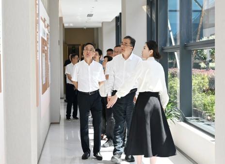 为“人工智能+”城市建设贡献国企力量 | 黄爱军带队开展AI赋能国有企业工作专题调研